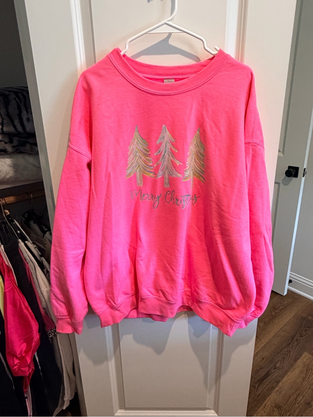 Gildan Hot Pink Crewneck Sweatshirt with Metallic Tree Design